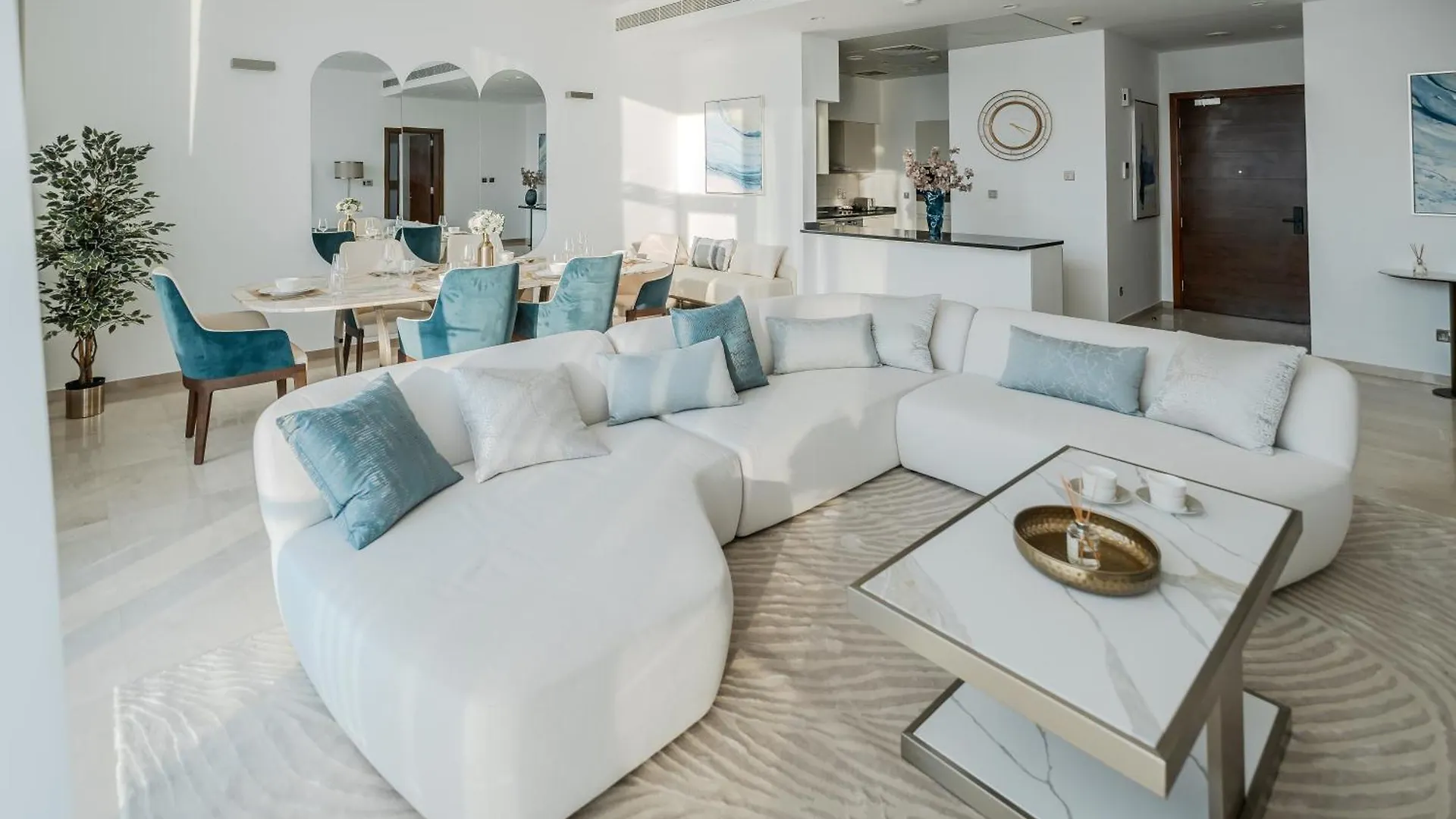 Clever Guest 028 Baltic Dubai